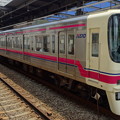 Photos: 京王線系統8000系(日本ﾀﾞｰﾋﾞｰ当日)