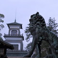 尾山神社　神門と狛犬(1)