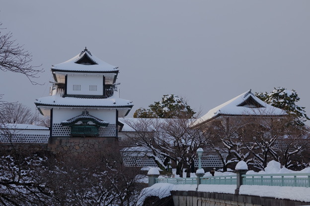 Photos: 石川門　雪化粧