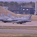 写真: 三沢基地へ帰還・・F-16C 第35戦闘航空団WW?