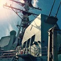 写真: 横須賀の青空。。駆逐艦マスティンのメインデッキ。。3月29日