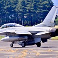 タキシングする韓国空軍戦闘機KF-16 20170603
