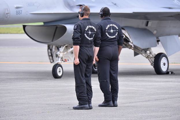 写真: F-16デモストレーションチームスタッフ配置について。。