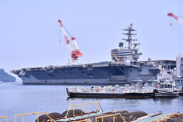 撮って出し。。米海軍横須賀基地 空母見学へ 8月4日