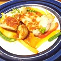 写真: チキンといろいろ野菜の和風シャリアビンソース