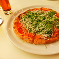 写真: 水菜としらすのピザ
