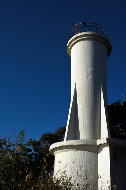 写真: 手結岬の灯台