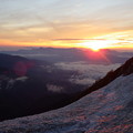 写真: 唐松岳の日の出