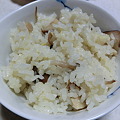 写真: キノコ麹の炊き込みご飯